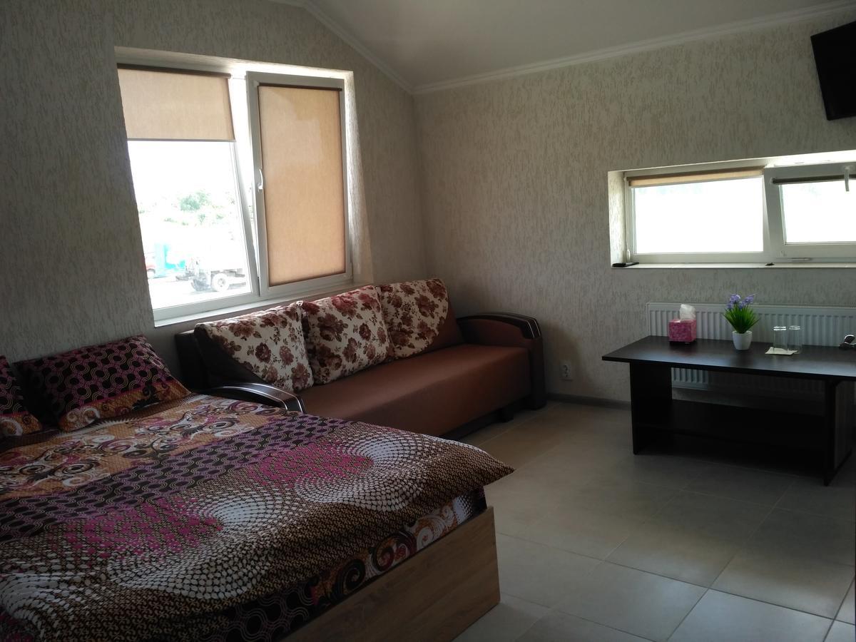 Motel Lutsʼk Esterno foto